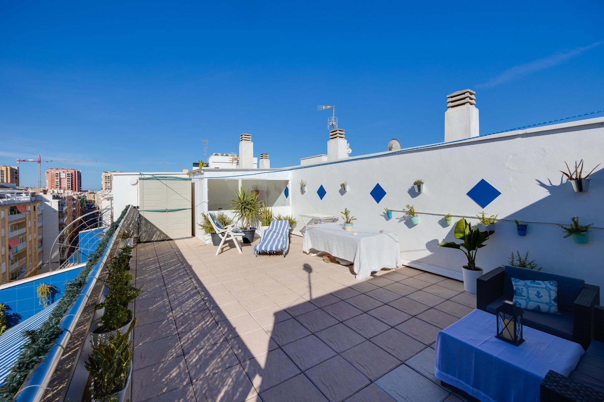 Herverkoop - Penthouse -
Torrevieja - Playa de los Locos