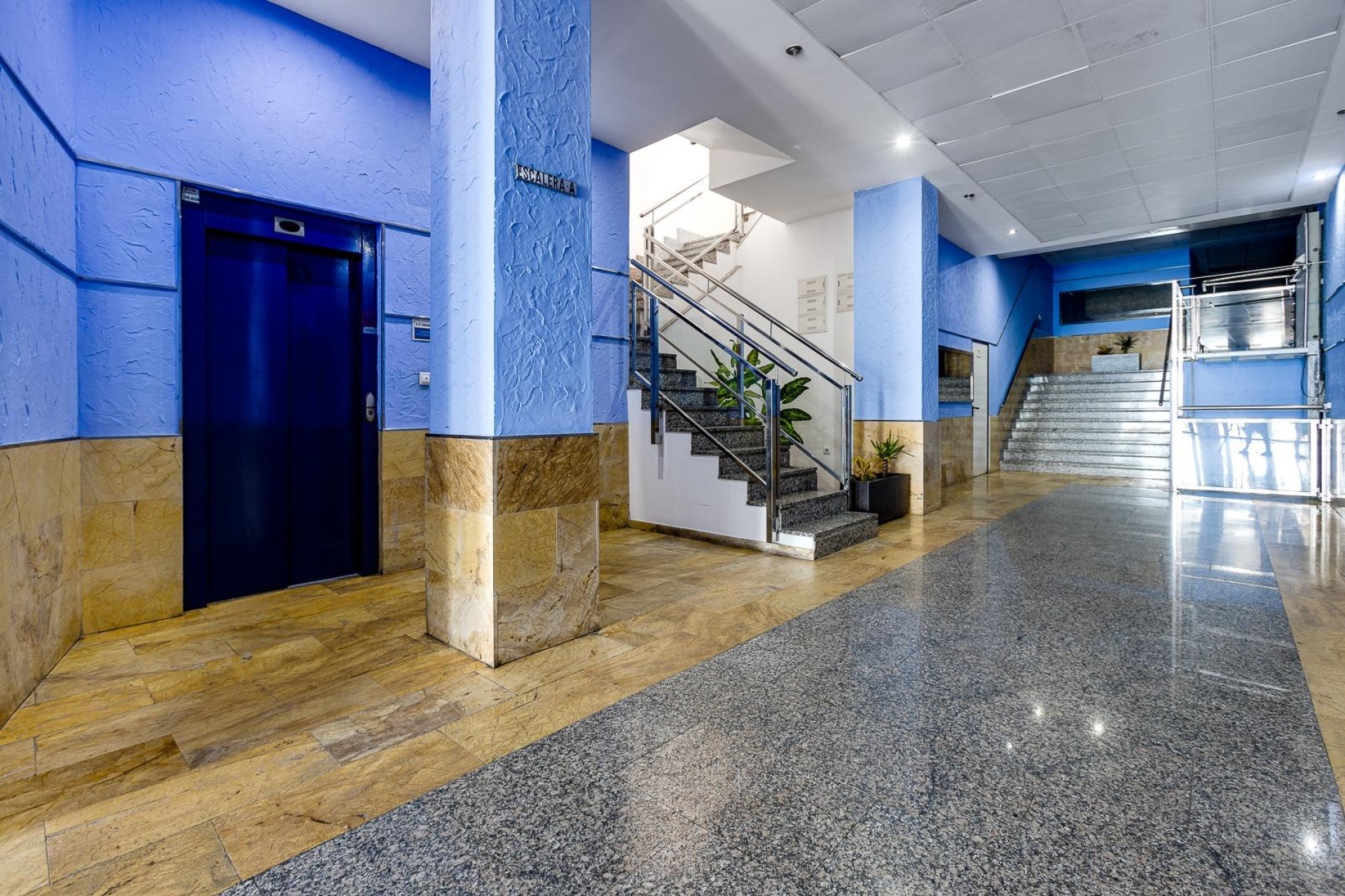 Herverkoop - Penthouse -
Torrevieja - Playa de los Locos