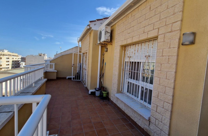 Herverkoop - Penthouse -
Torrevieja - Torrevieja City Center