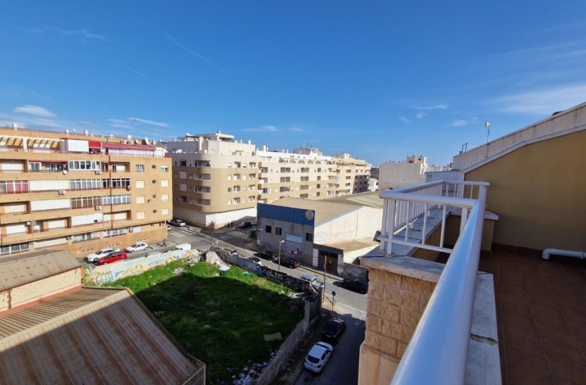 Herverkoop - Penthouse -
Torrevieja - Torrevieja City Center