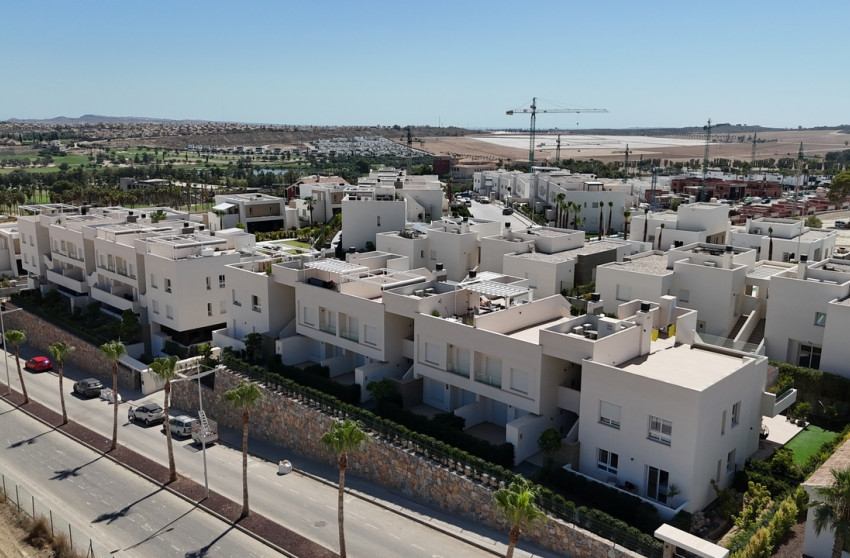 Herverkoop - Plat -
Algorfa