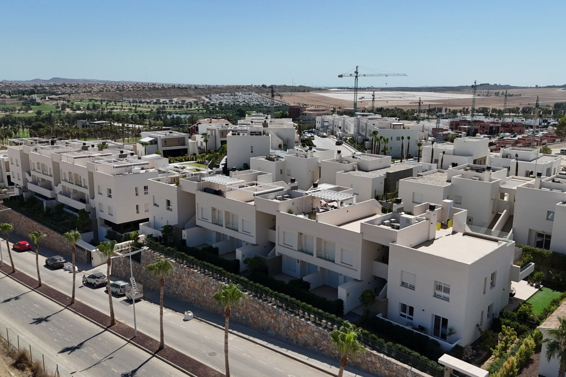 Herverkoop - Plat -
Algorfa
