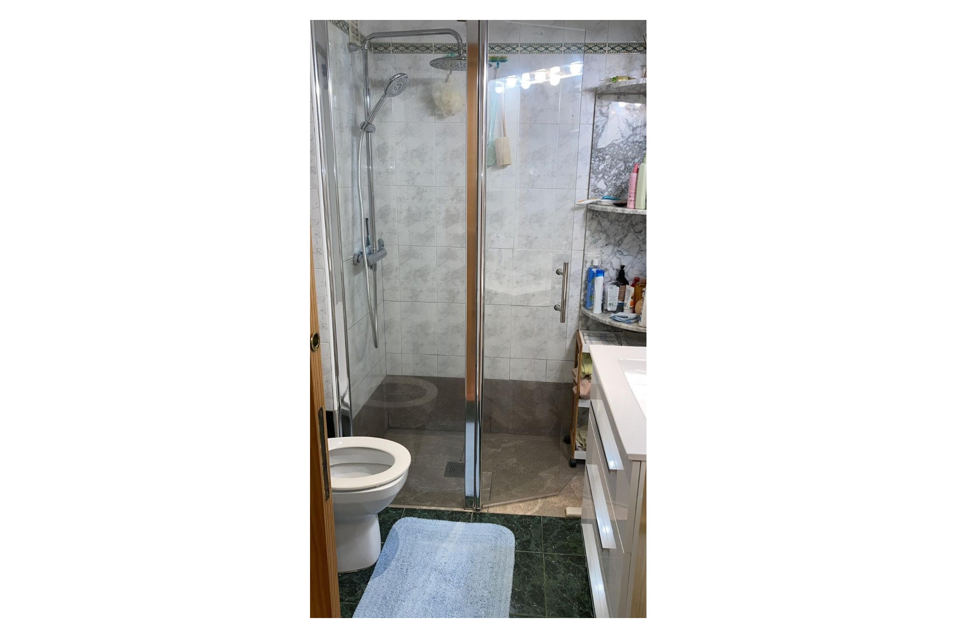 Herverkoop - Plat -
Benidorm - Poniente