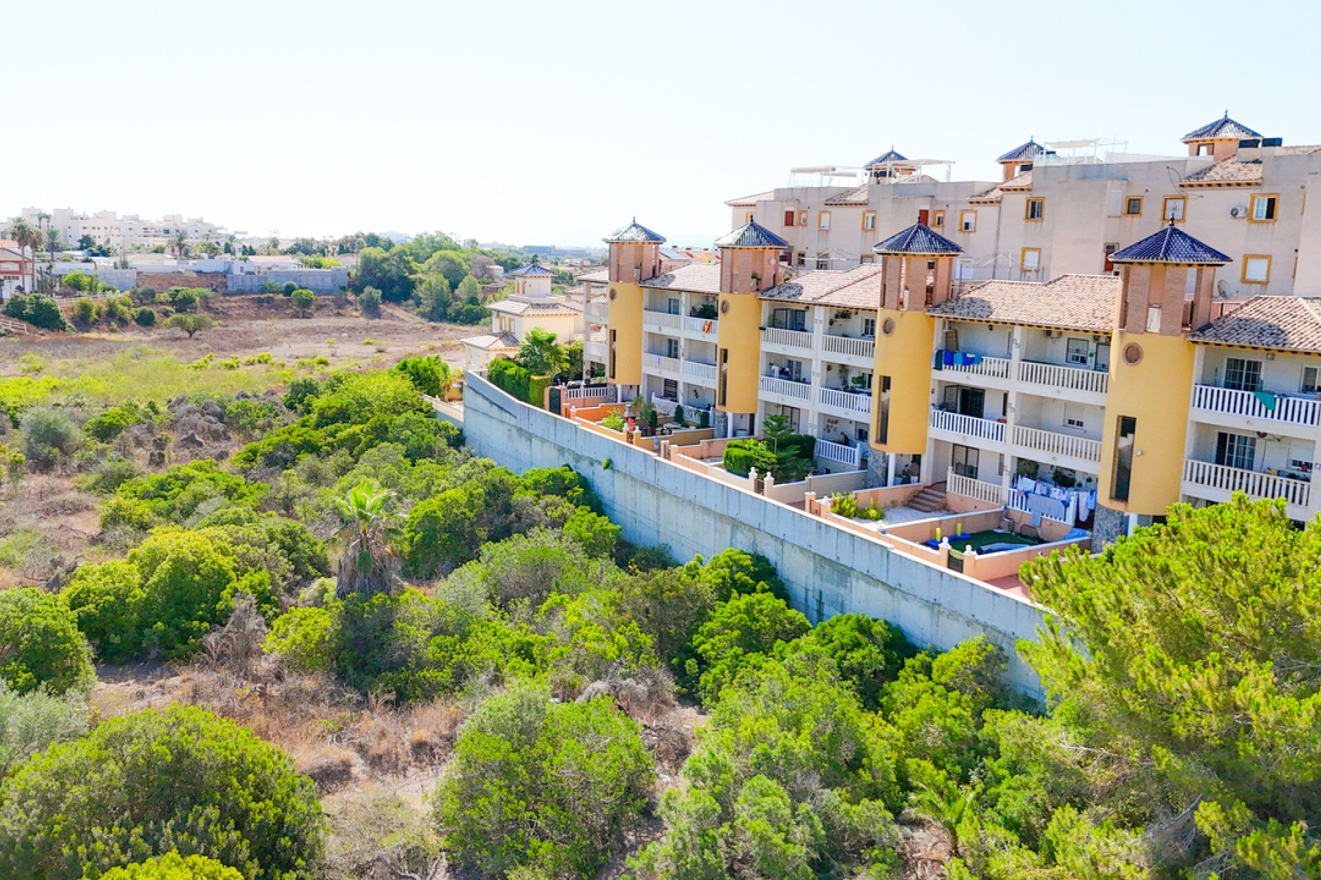Herverkoop - Plat -
Cabo Roig