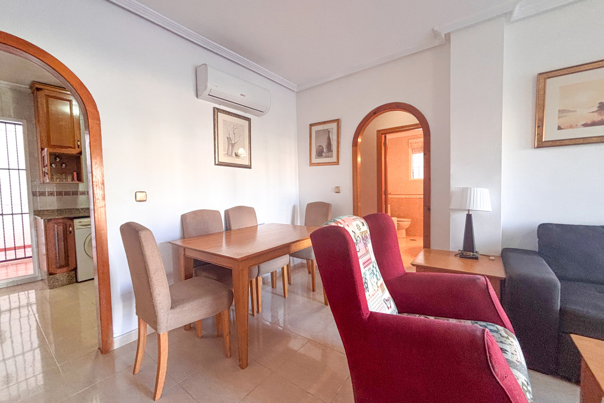 Herverkoop - Plat -
Cabo Roig