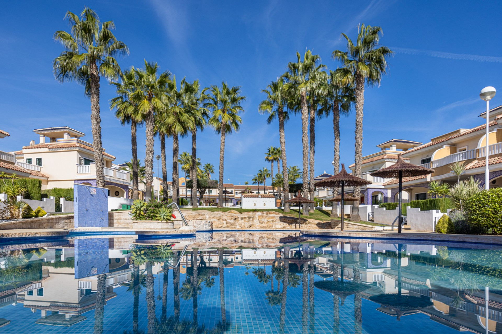 Herverkoop - Plat -
Ciudad Quesada - Doña Pepa