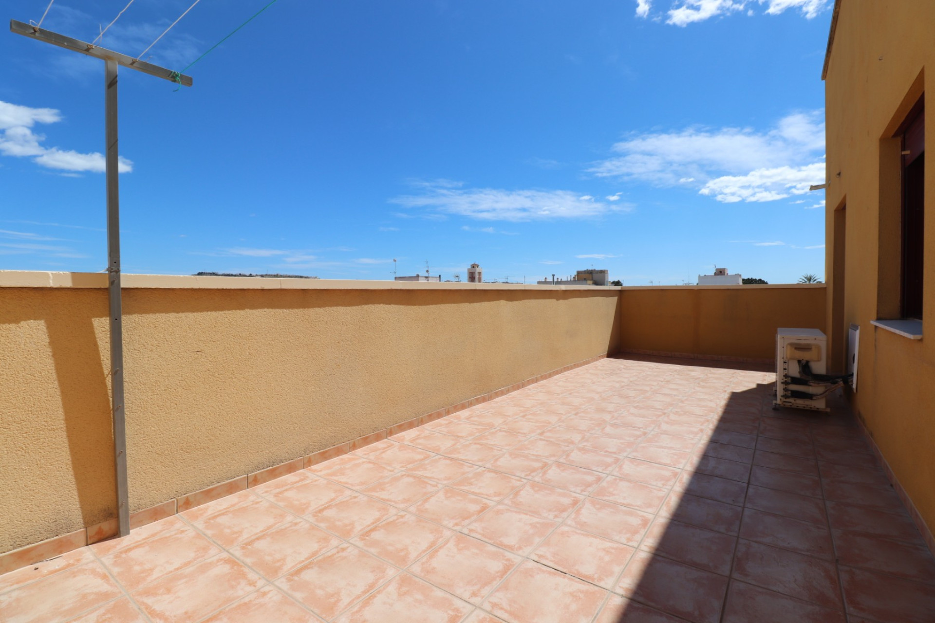 Herverkoop - Plat -
Formentera del Segura - Formentera - Village