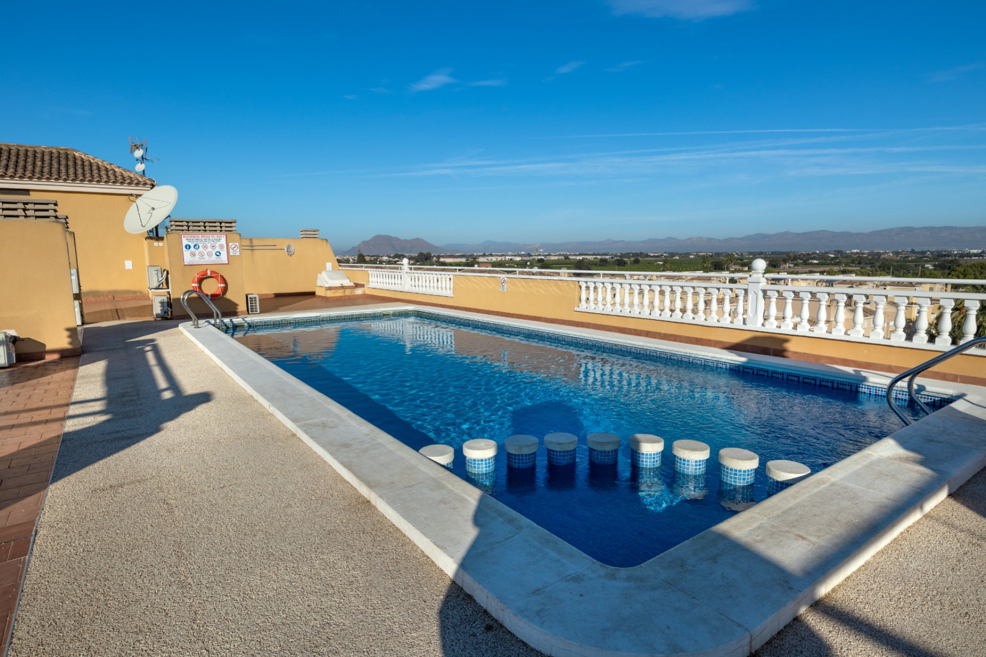 Herverkoop - Plat -
Formentera del Segura