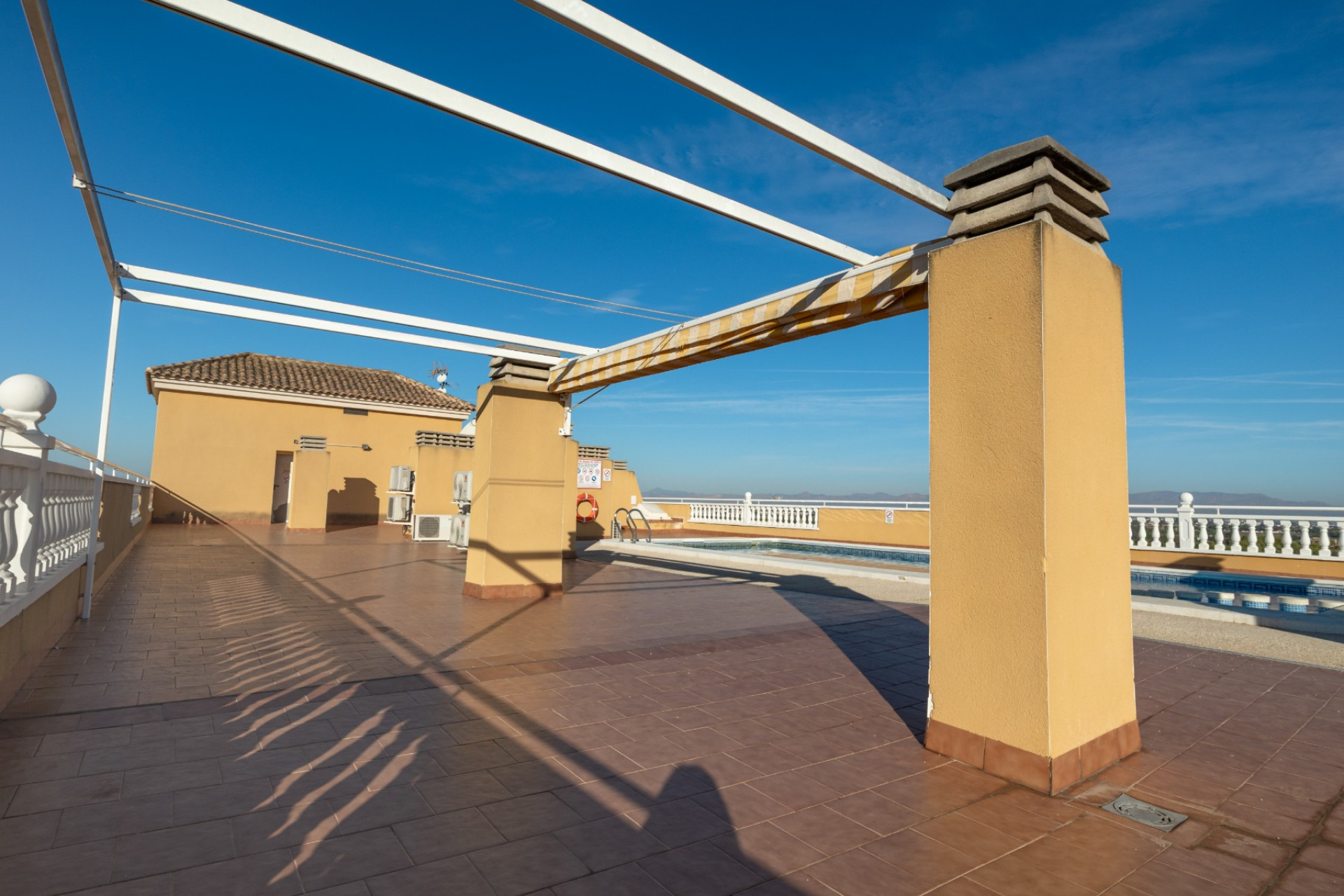 Herverkoop - Plat -
Formentera del Segura