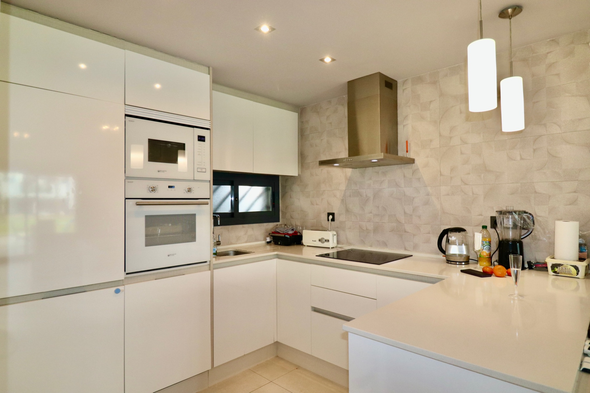 Herverkoop - Plat -
Guardamar del Segura - Guardamar - El Raso