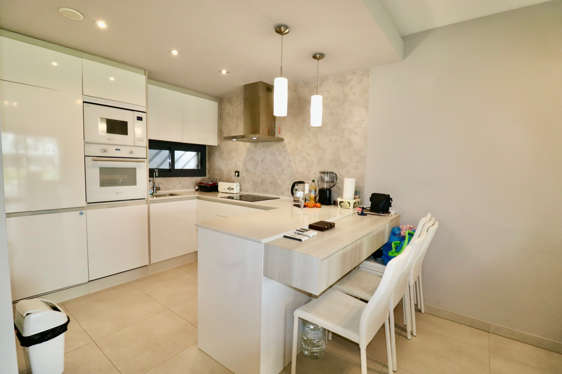 Herverkoop - Plat -
Guardamar del Segura - Guardamar - El Raso