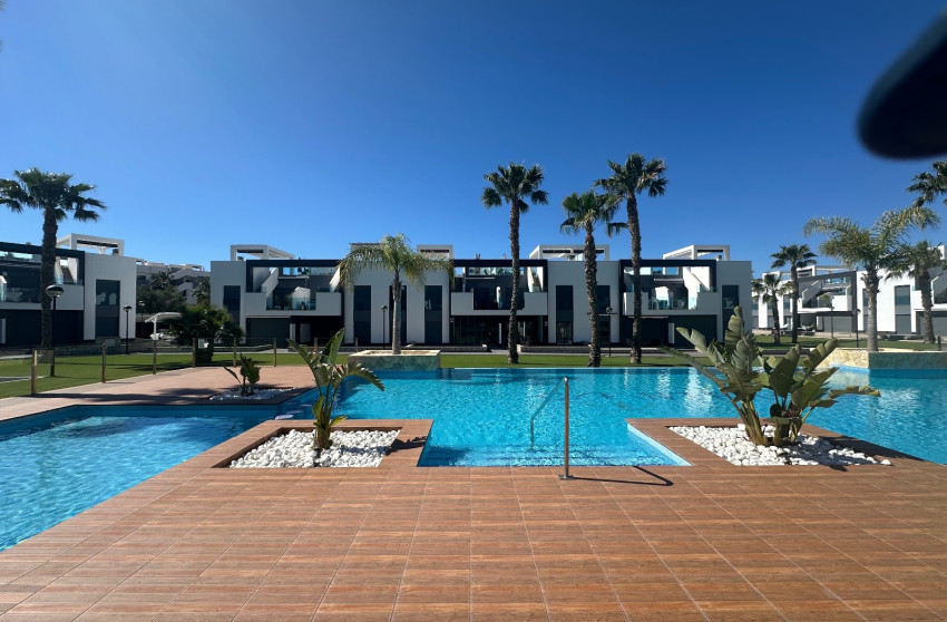 Herverkoop - Plat -
Guardamar del Segura - Guardamar - El Raso