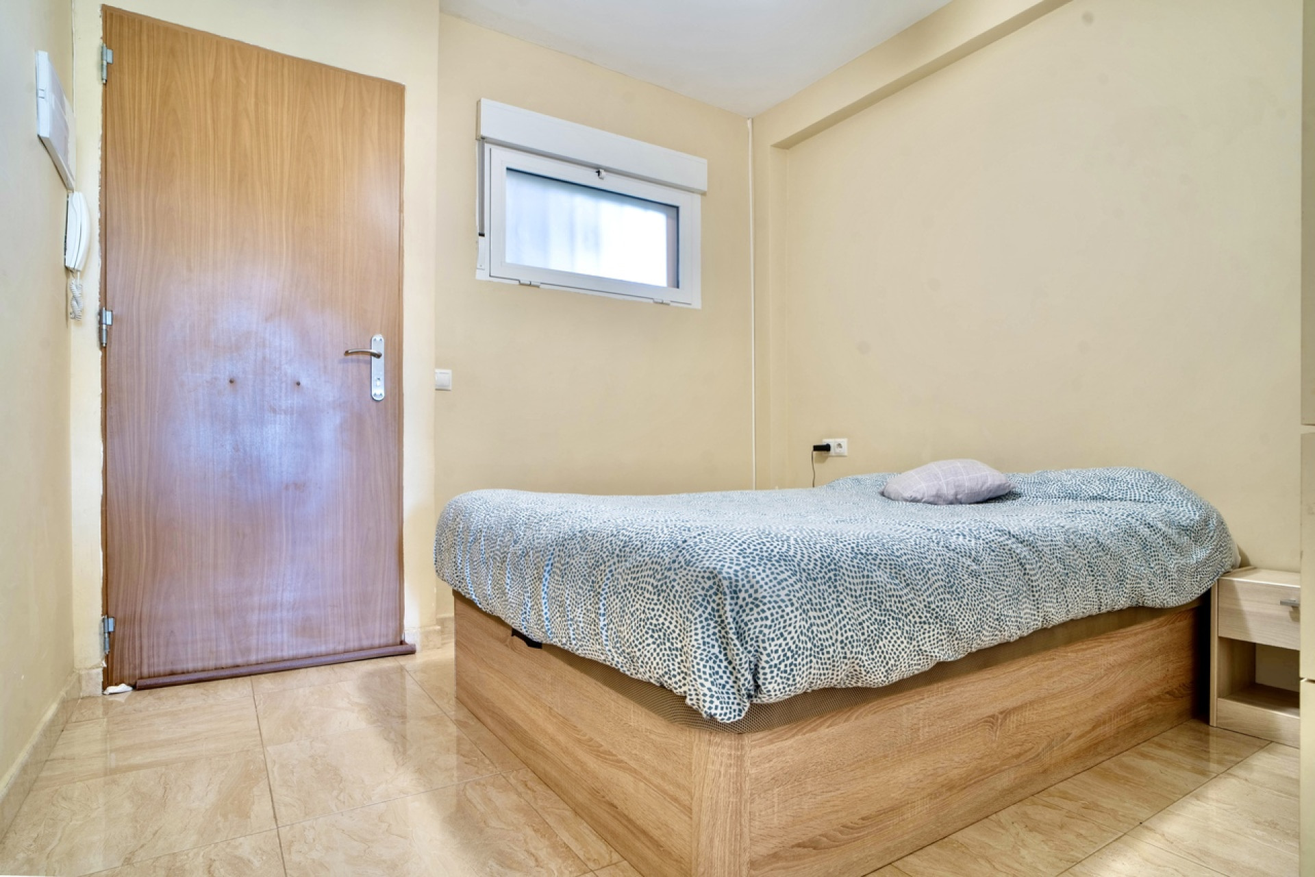 Herverkoop - Plat -
Guardamar del Segura