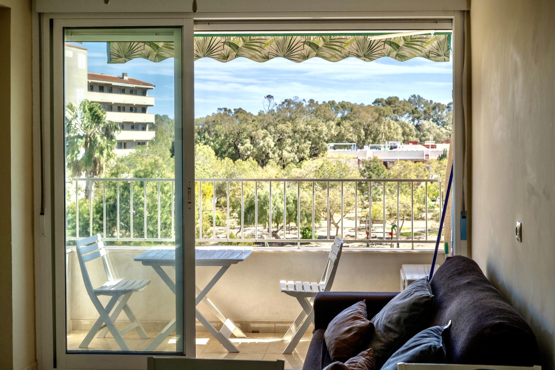 Herverkoop - Plat -
Guardamar del Segura