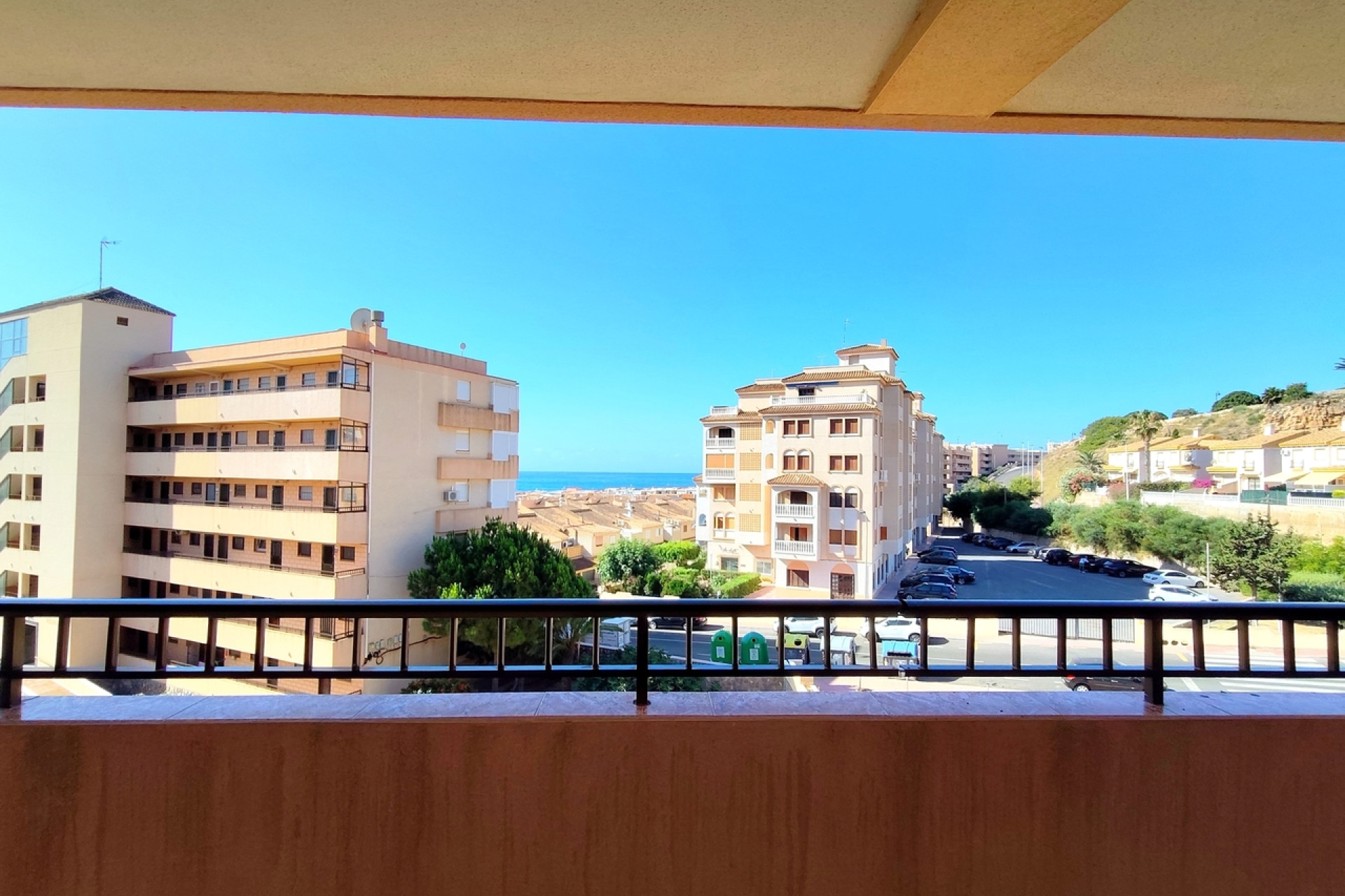 Herverkoop - Plat -
La Mata