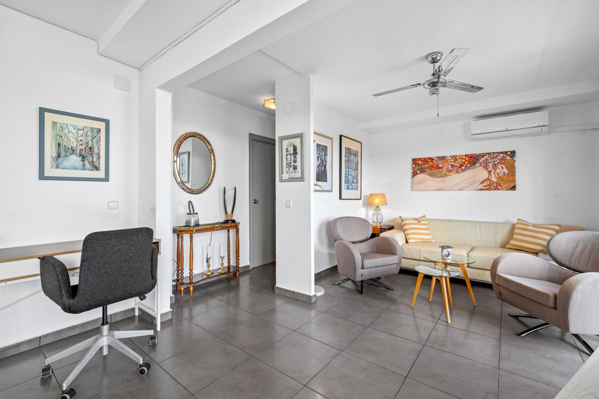 Herverkoop - Plat -
La Nucía