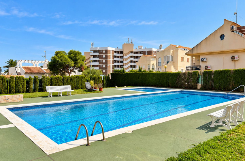 Herverkoop - Plat -
La Zenia - Costa Blanca
