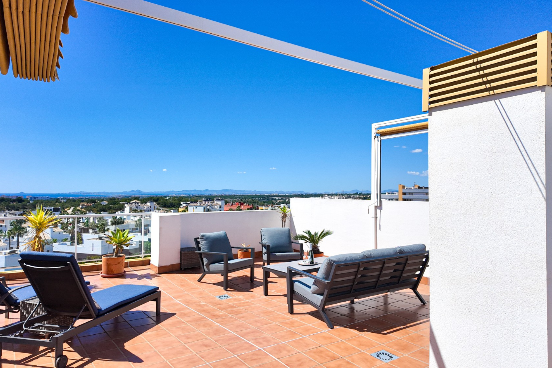 Herverkoop - Plat -
Orihuela Costa - Costa Blanca