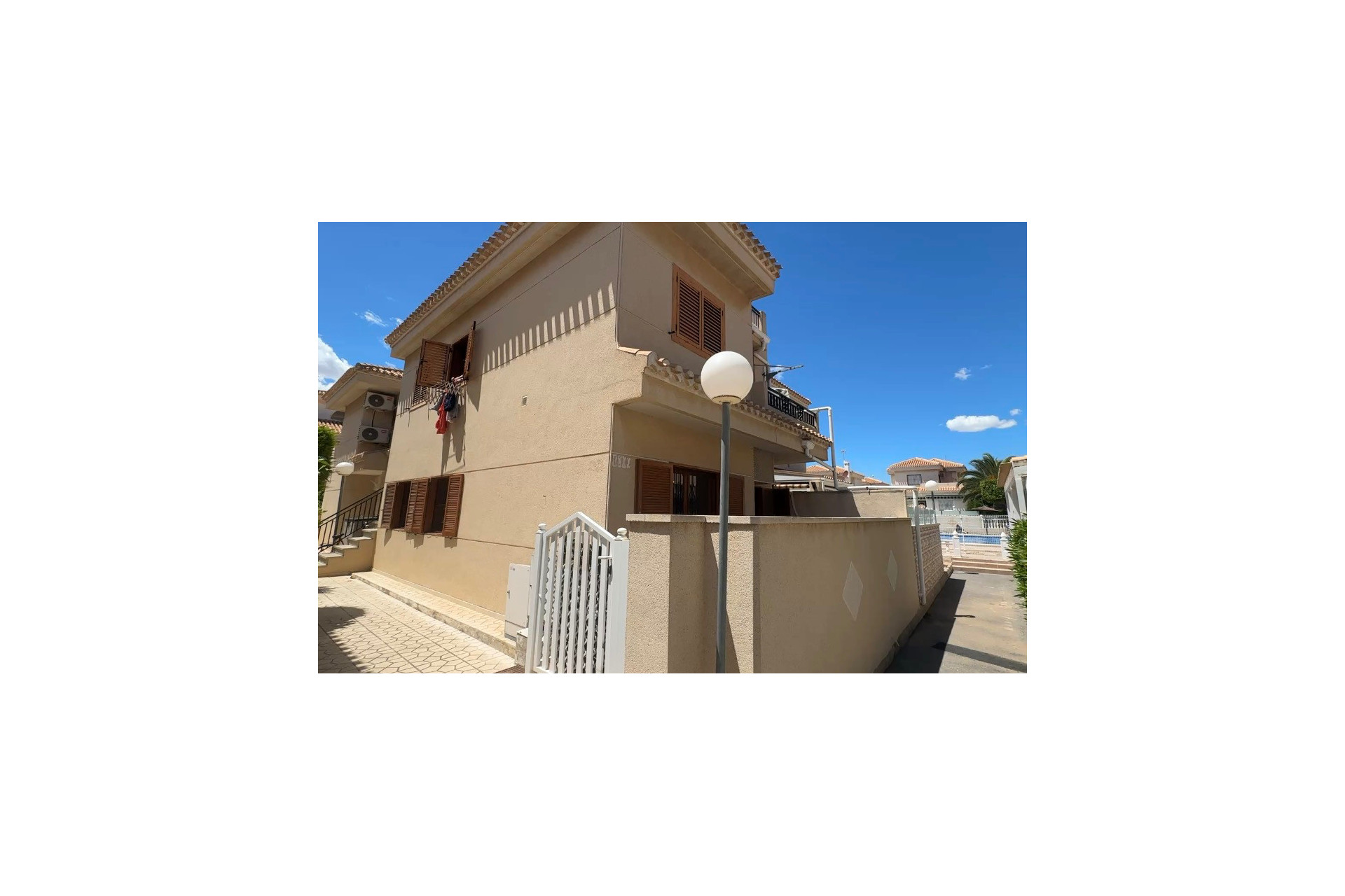 Herverkoop - Plat -
Orihuela Costa - Costa Blanca