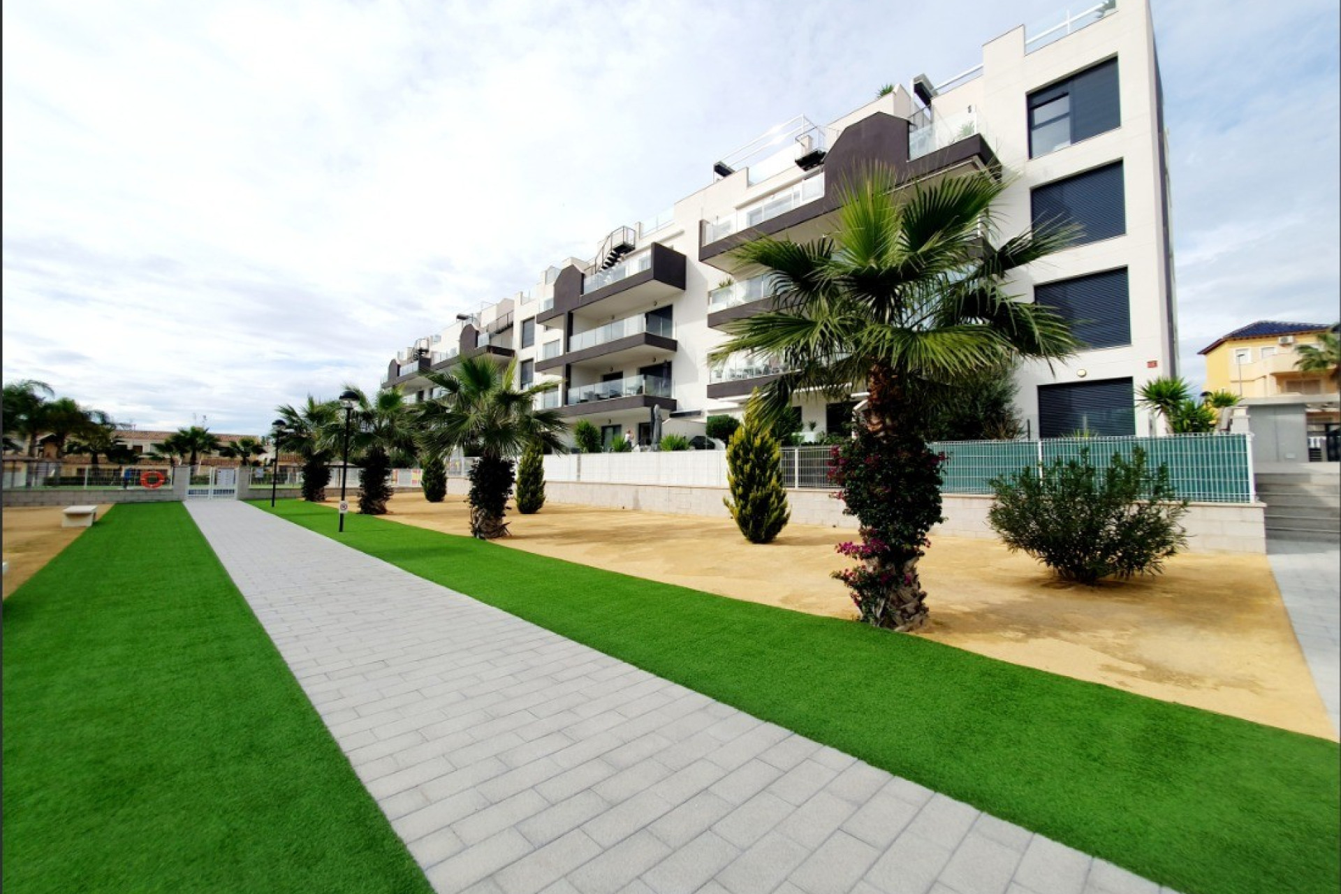 Herverkoop - Plat -
Orihuela Costa - Costa Blanca