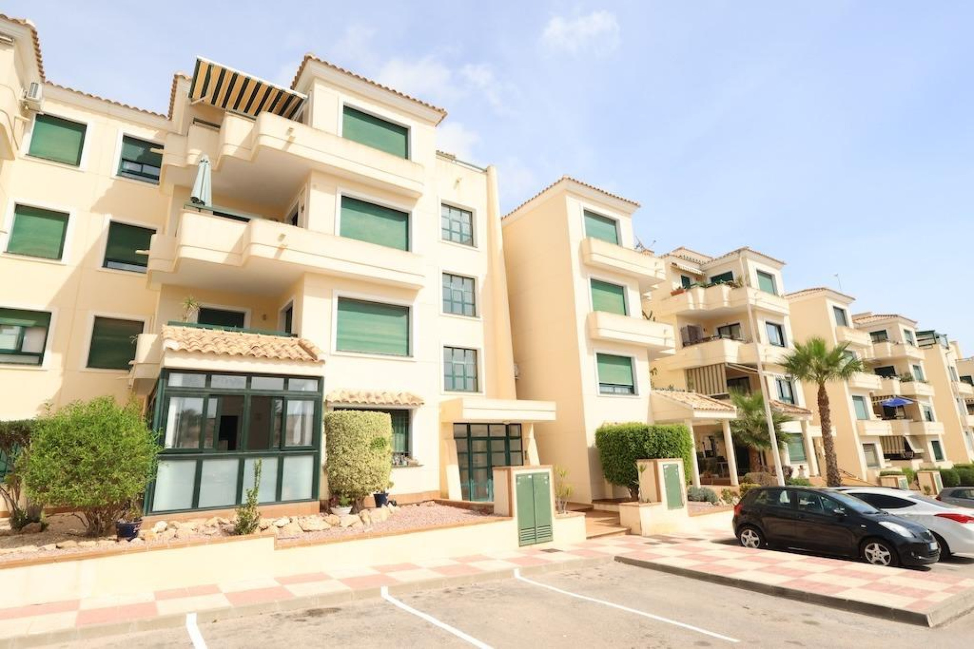Herverkoop - Plat -
Orihuela Costa - Costa Blanca