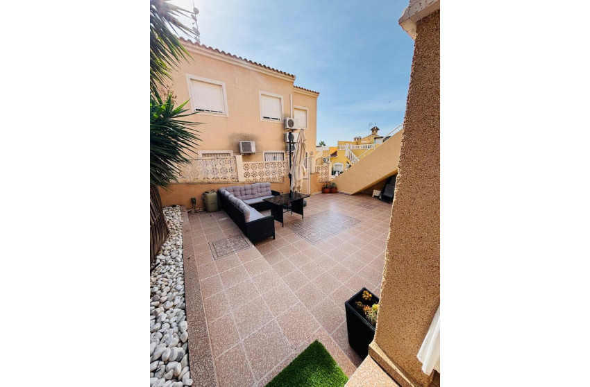 Herverkoop - Plat -
Orihuela Costa - Costa Blanca