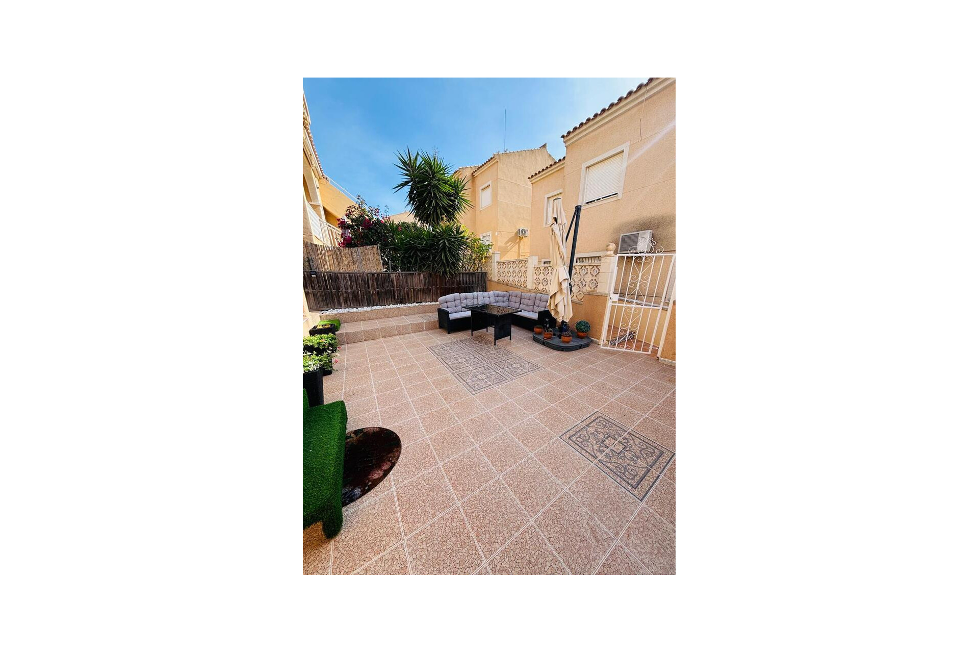 Herverkoop - Plat -
Orihuela Costa - Costa Blanca