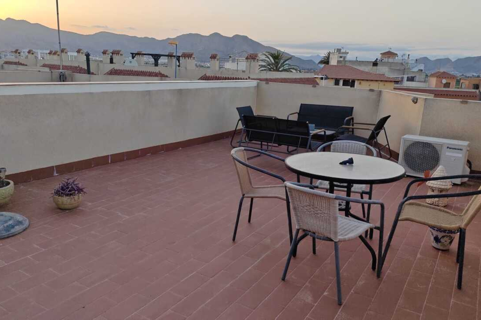 Herverkoop - Plat -
Orihuela Costa - Hurchillo