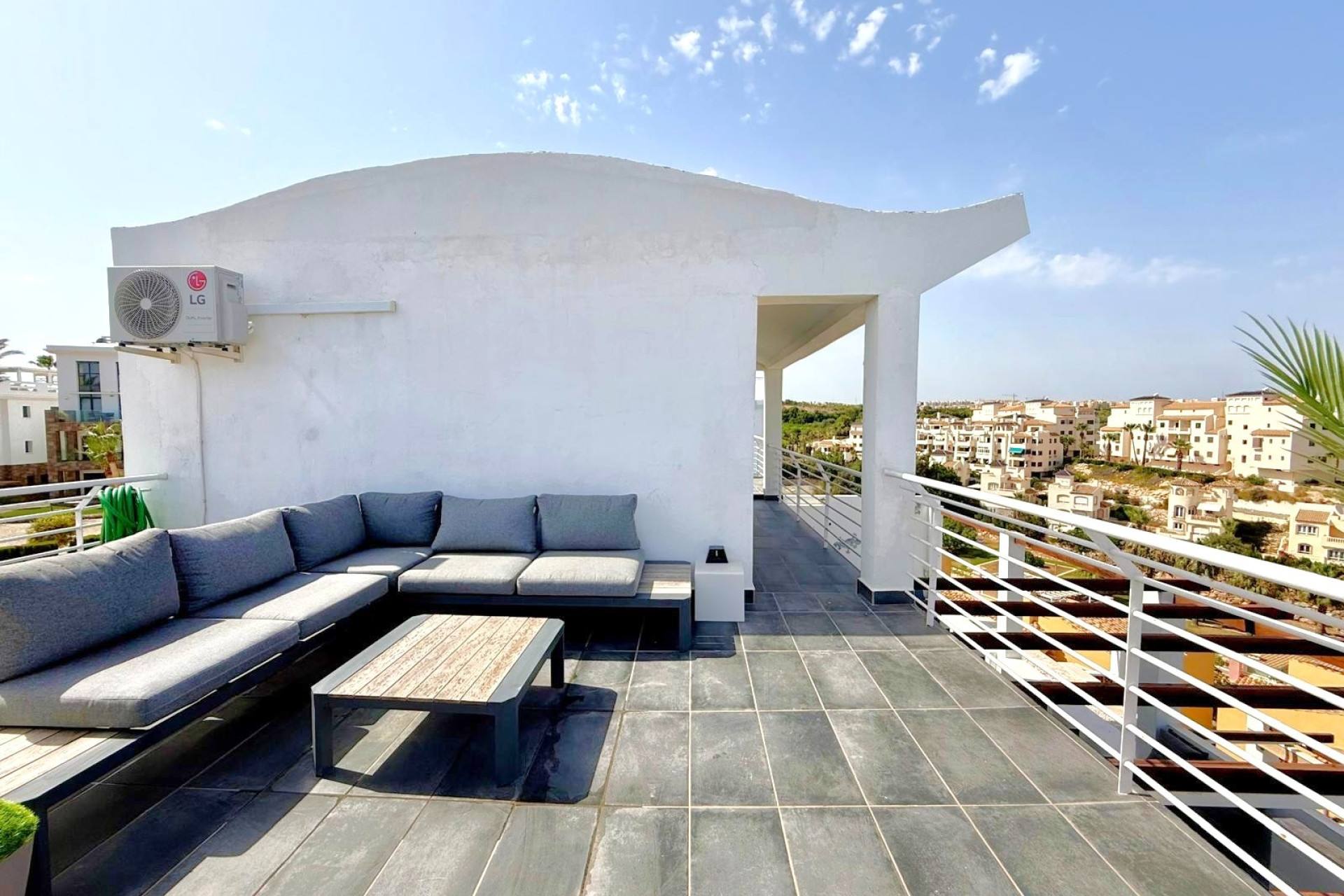 Herverkoop - Plat -
Orihuela Costa - Las Ramblas