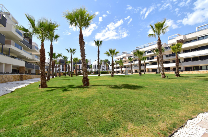 Herverkoop - Plat -
Orihuela Costa - Los Altos