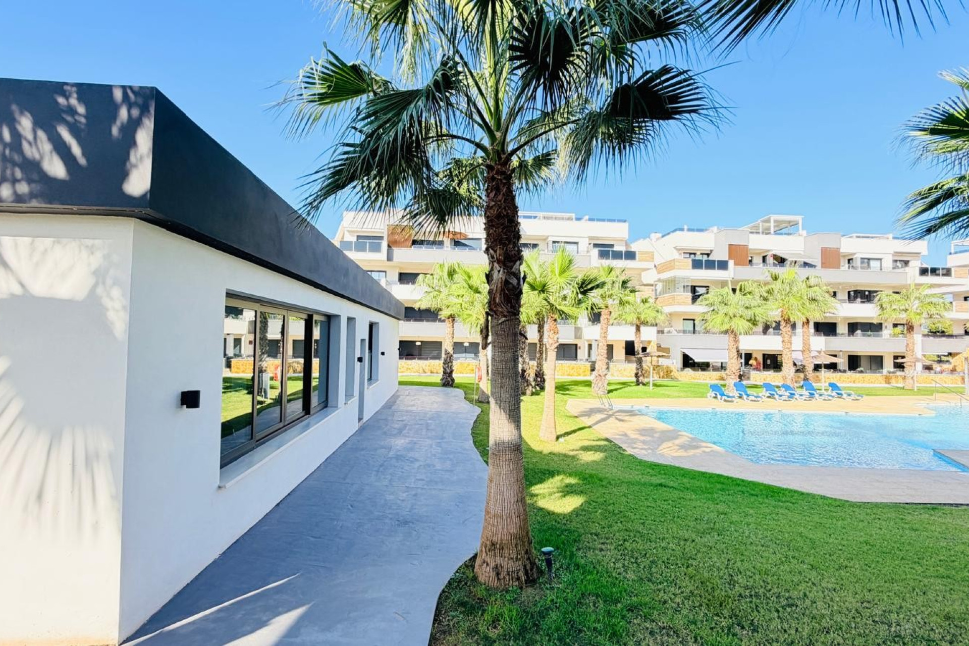 Herverkoop - Plat -
Orihuela Costa - Los Altos