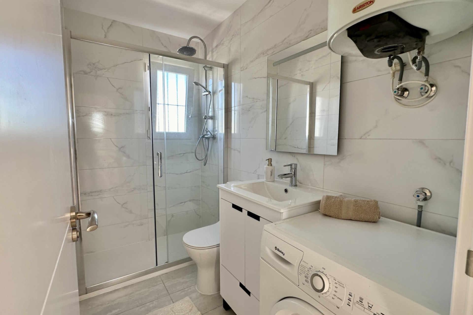 Herverkoop - Plat -
Orihuela Costa - Punta Prima