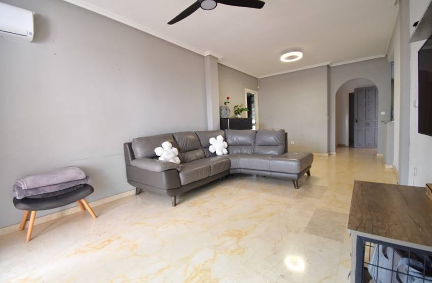 Herverkoop - Plat -
Orihuela Costa - Villamartin