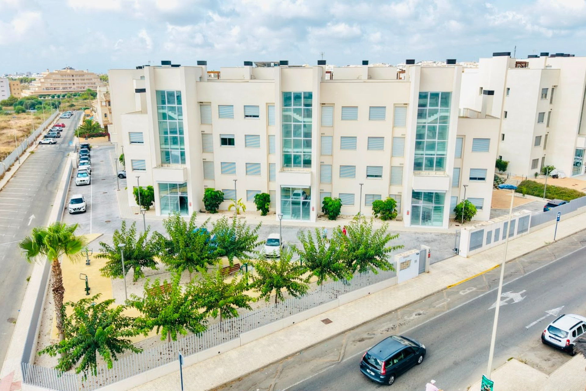 Herverkoop - Plat -
Orihuela Costa