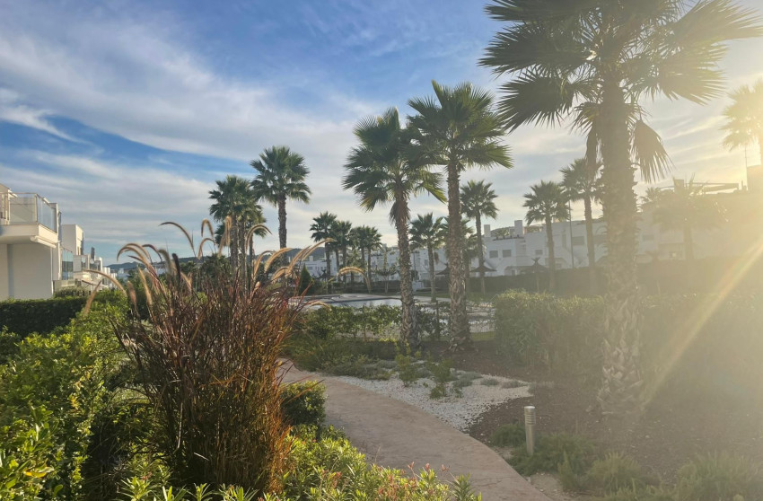 Herverkoop - Plat -
Orihuela - Vistabella