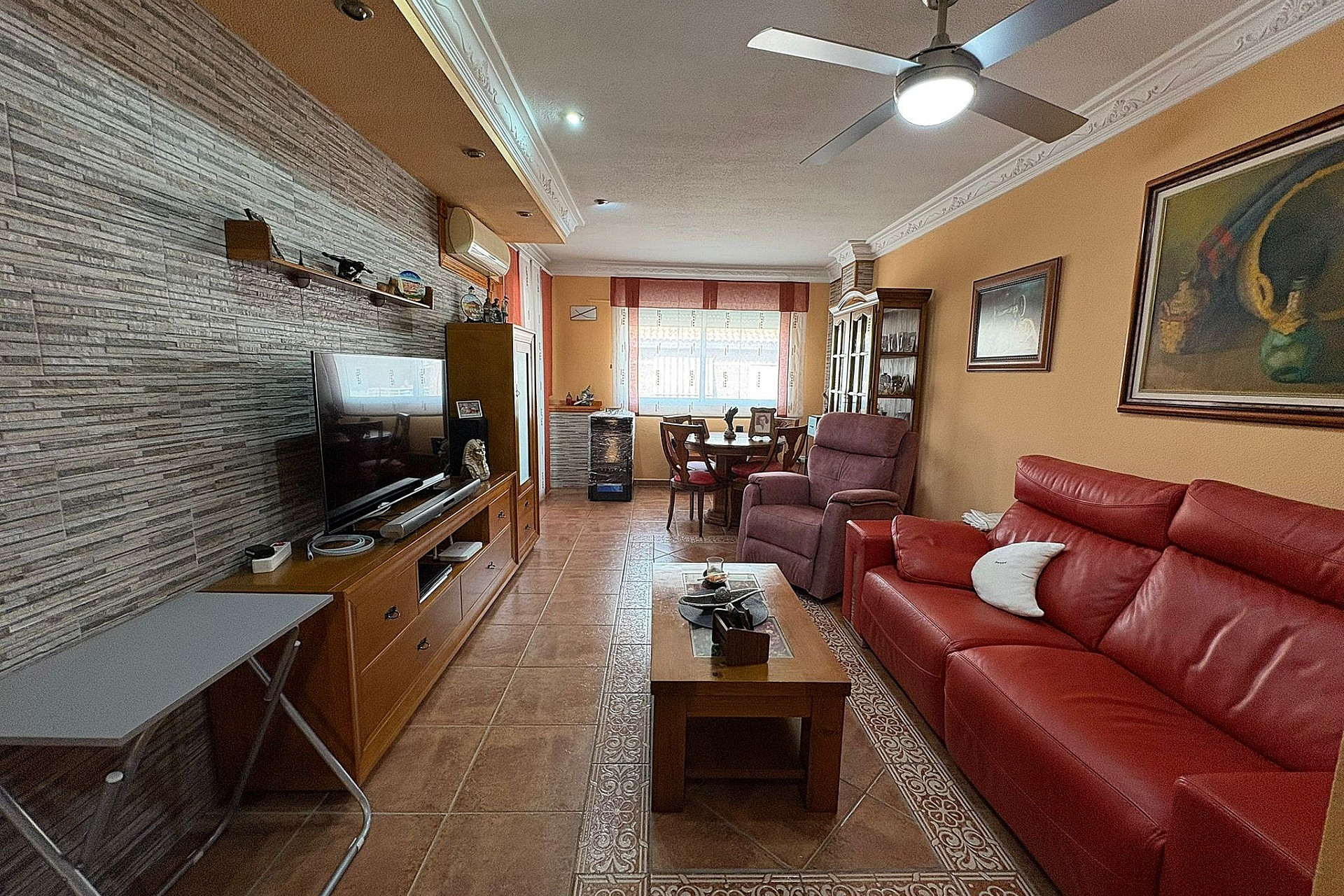 Herverkoop - Plat -
Petrer