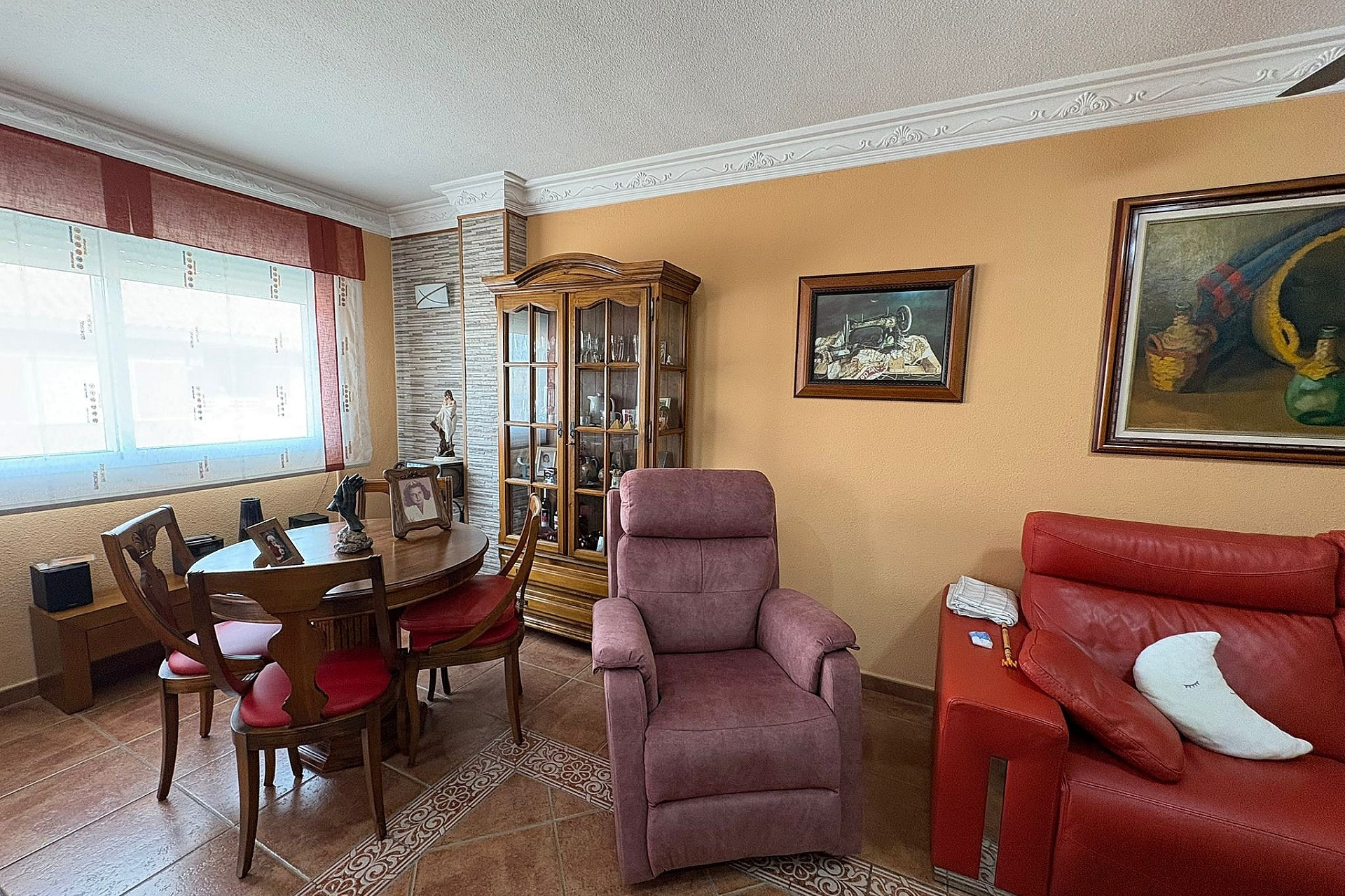 Herverkoop - Plat -
Petrer