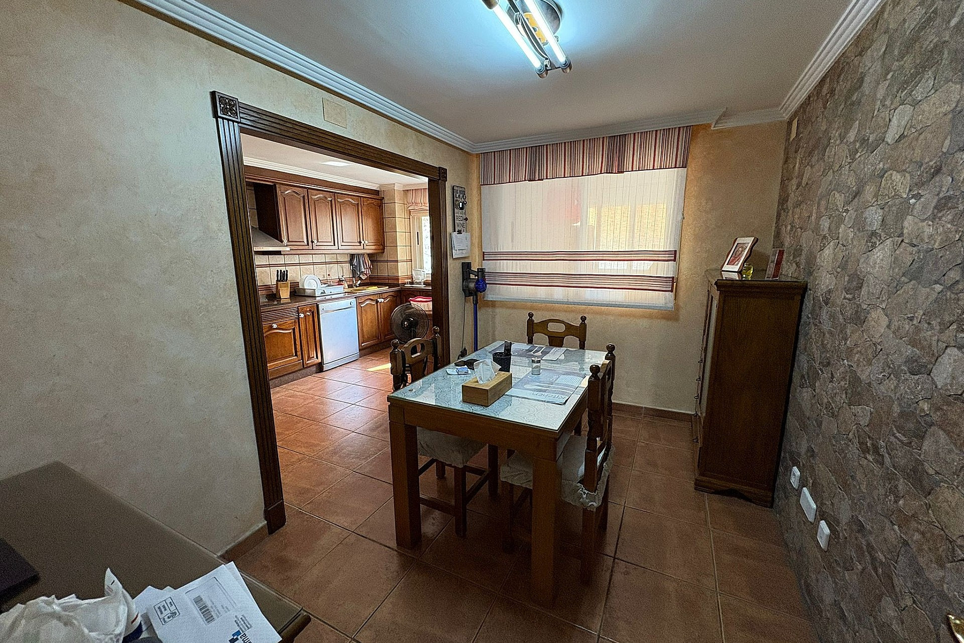 Herverkoop - Plat -
Petrer