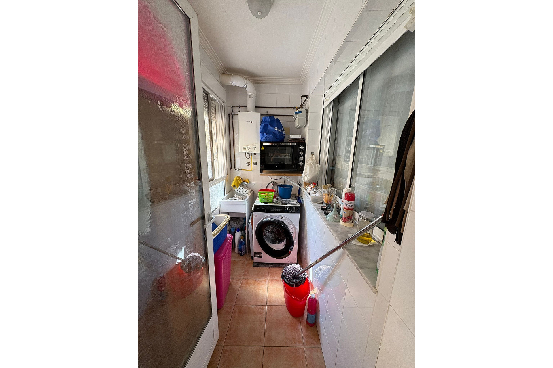 Herverkoop - Plat -
Petrer