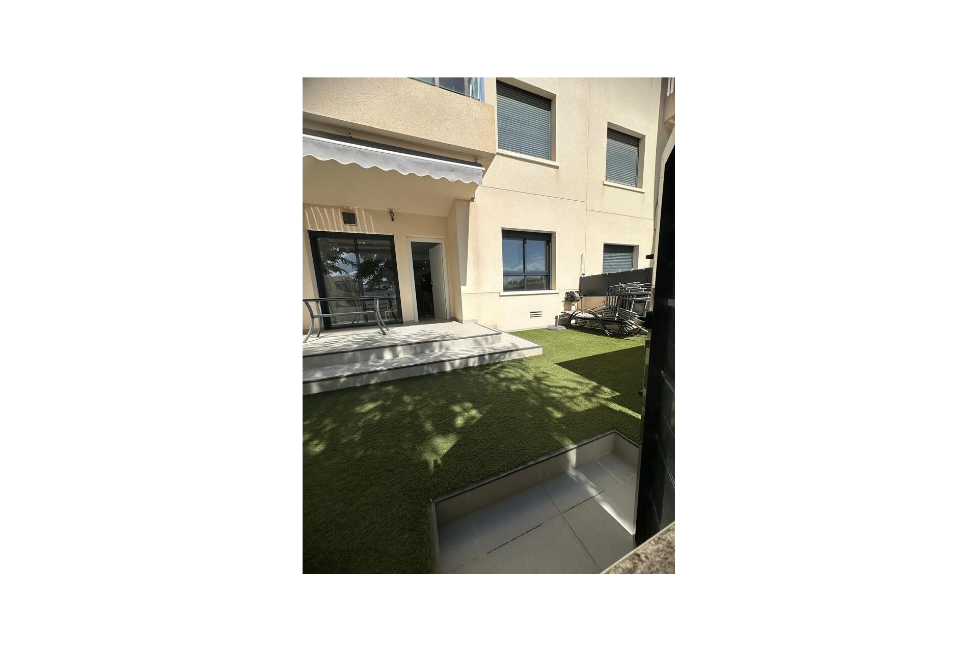 Herverkoop - Plat -
Pilar de la Horadada - Costa Blanca