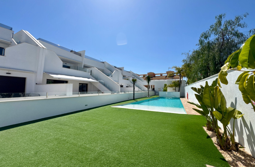 Herverkoop - Plat -
Pilar de la Horadada