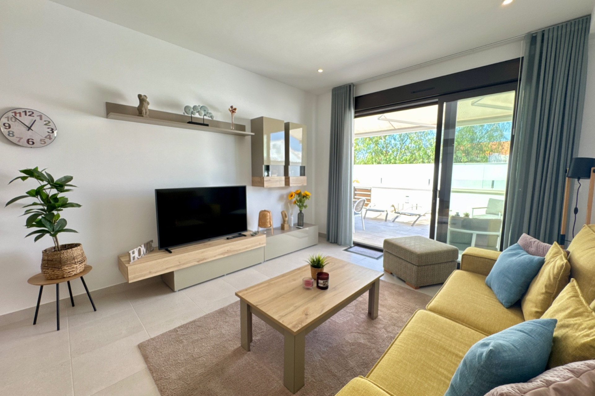 Herverkoop - Plat -
Pilar de la Horadada