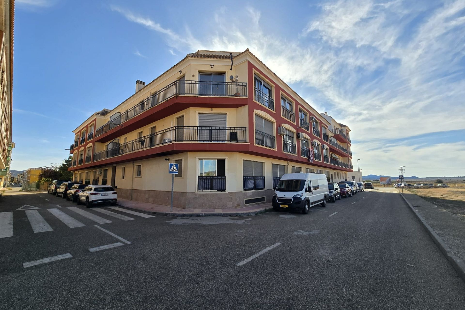 Herverkoop - Plat -
Pinoso