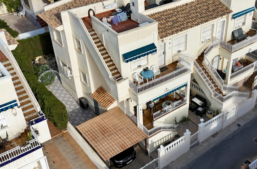 Herverkoop - Plat -
Playa Flamenca