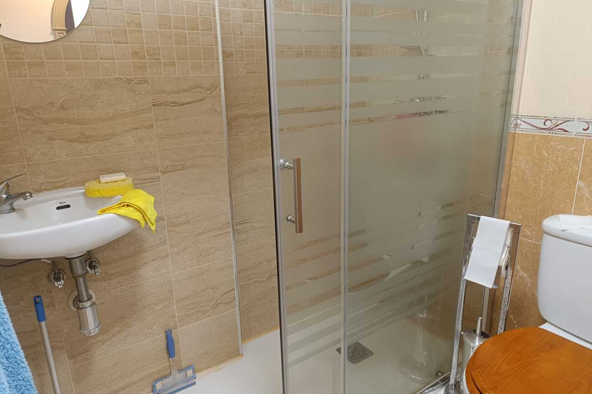 Herverkoop - Plat -
Rafal