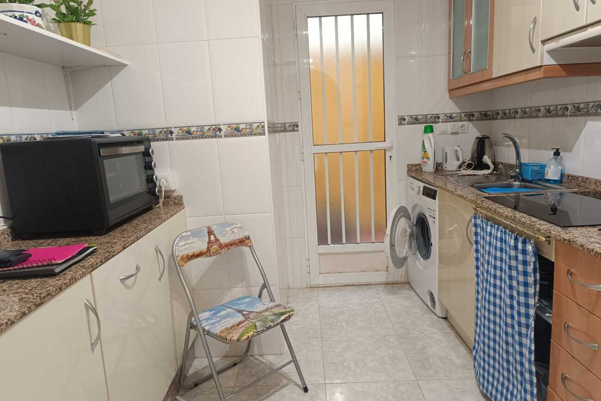 Herverkoop - Plat -
Rafal