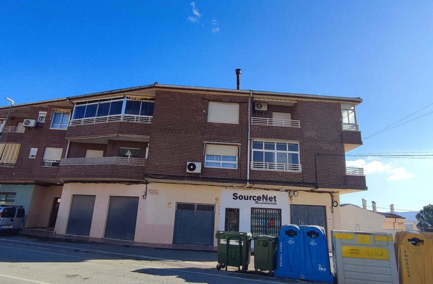 Herverkoop - Plat -
Salinas