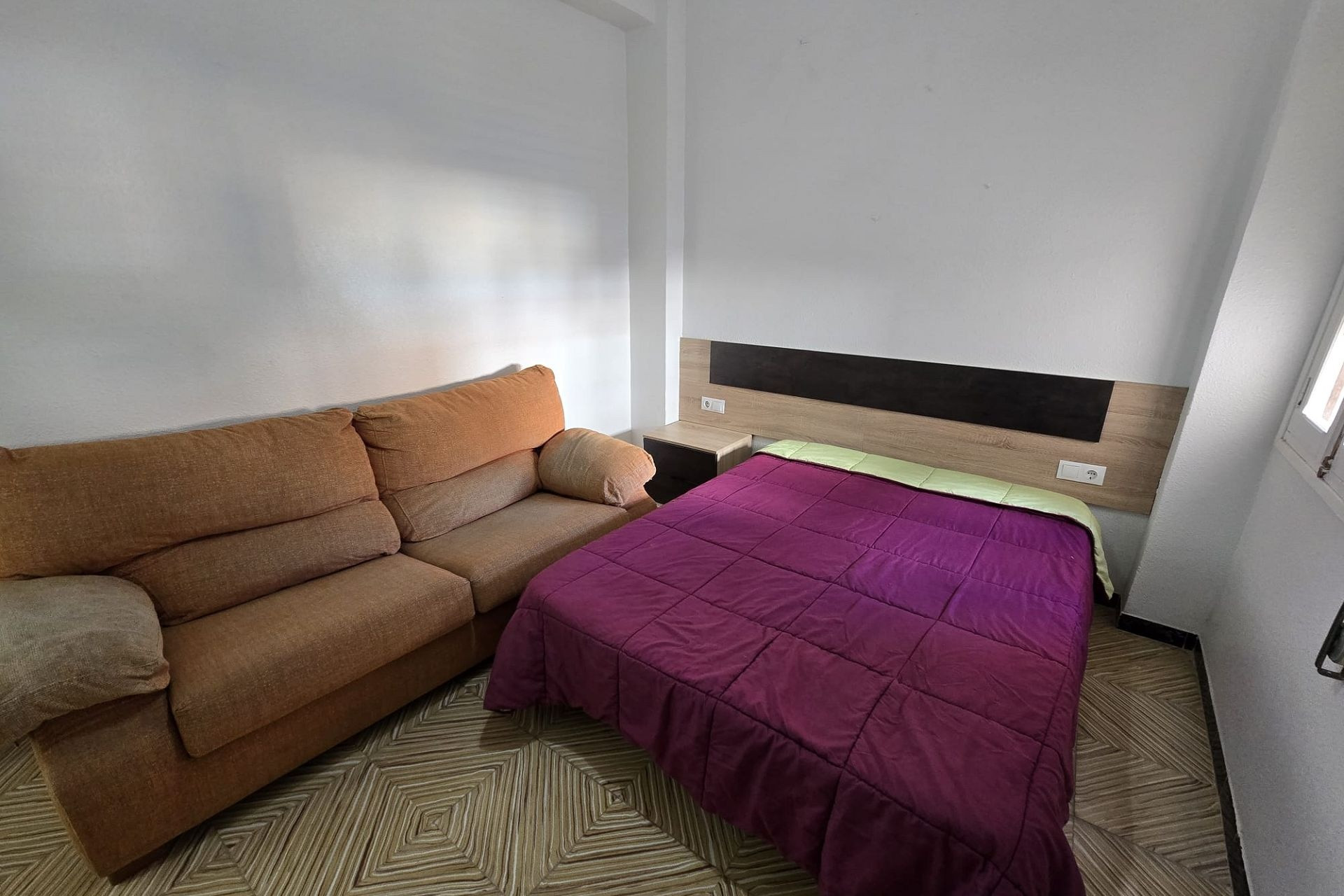 Herverkoop - Plat -
Sax