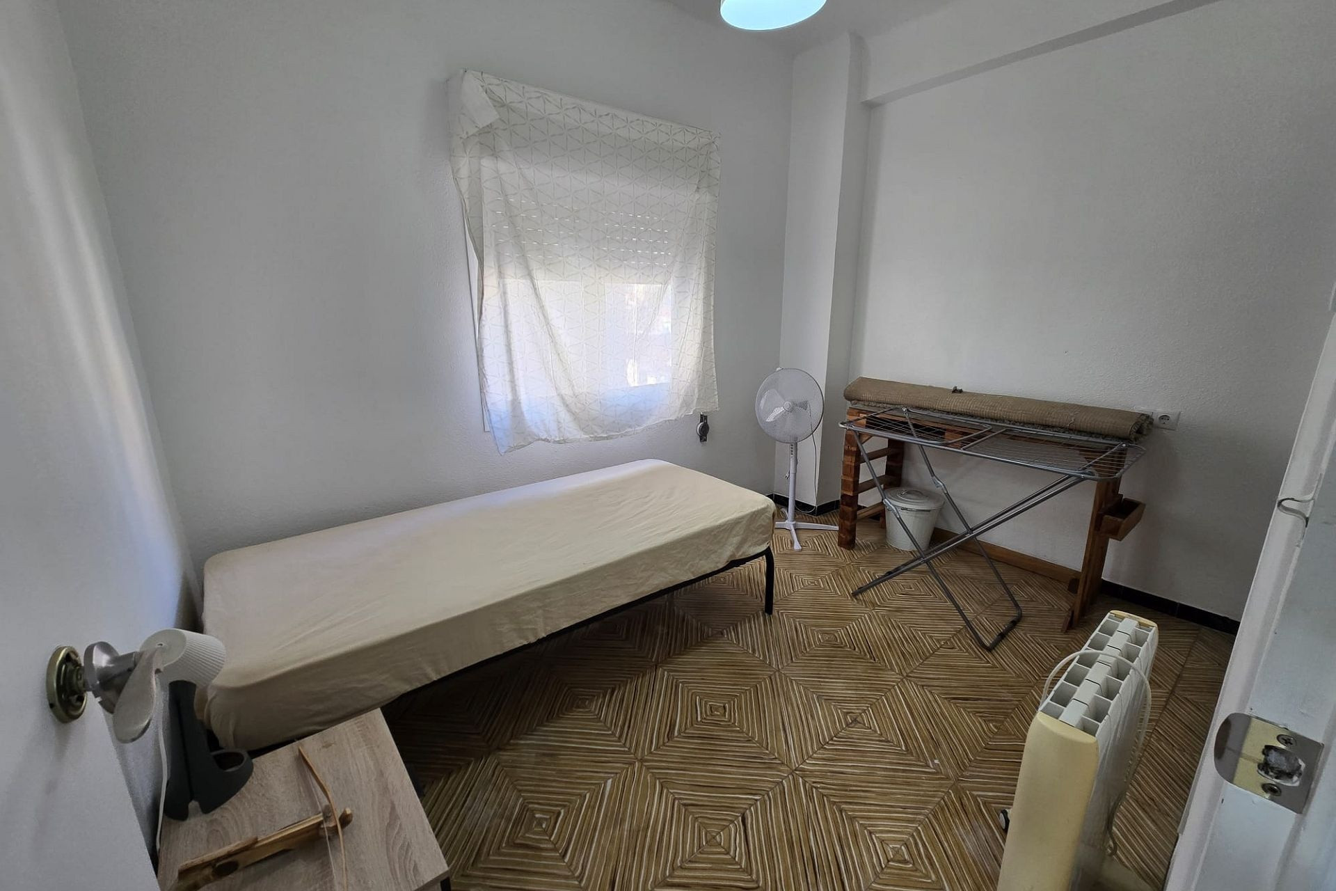 Herverkoop - Plat -
Sax