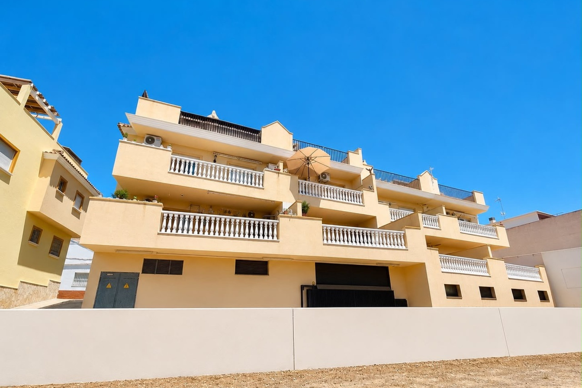 Herverkoop - Plat -
Torremendo - Costa Blanca
